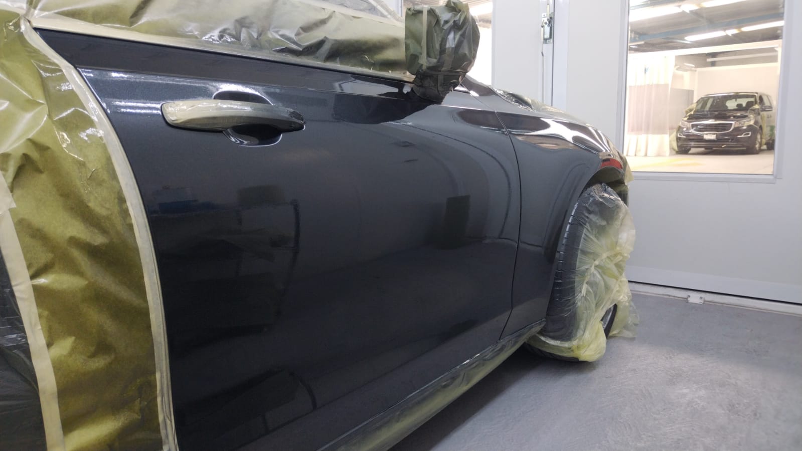 Visión:Ser el taller de laminado y repintado automotriz  líder a nivel regional.